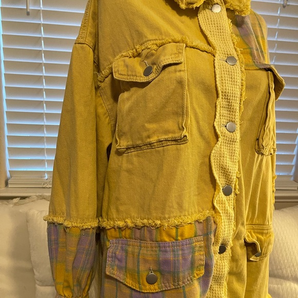POL Yellow & Plaid Patchwork Raw Hem Distressed Shacket - Picture 4 of 11